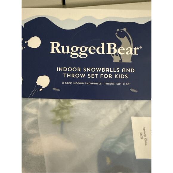 Set of Kids SNOW DAY 50x60” Plush Throw Blanket & Indoor “Snowballs” Winter NEW - Picture 3 of 5